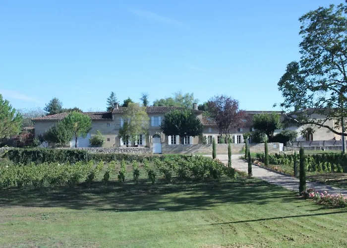 Allee Des Roses