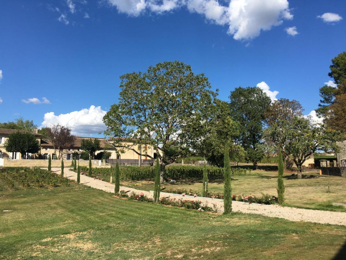 Holiday home Allee Des Roses Saint-Philippe-d'Aiguille